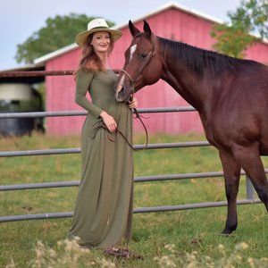 Maternity photoshoot dress